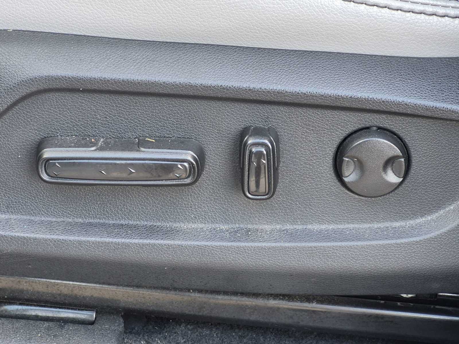 Certified 2024 Honda Pilot Touring image 16