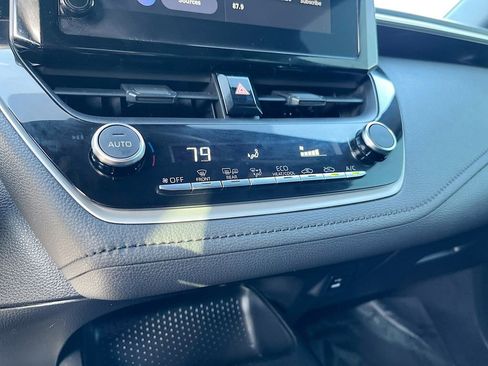 Used 2023 Toyota Corolla SE w/ SE Premium Package image 15