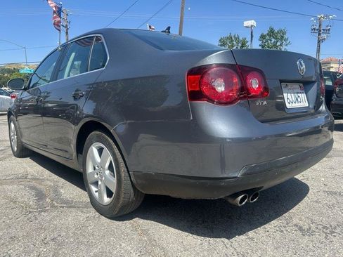 Used 2009 Volkswagen Jetta SE image 5