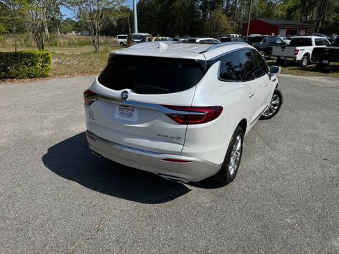 Used 2018 Buick Enclave Avenir w/ Avenir Technology Package image 6