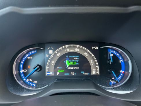 Used 2025 Toyota RAV4 LE image 40