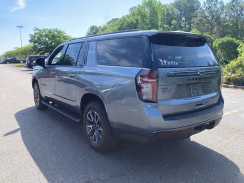 Used 2022 Chevrolet Suburban Z71 w/ Luxury Package image 4