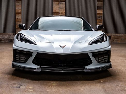Used 2023 Chevrolet Corvette Stingray Coupe image 2