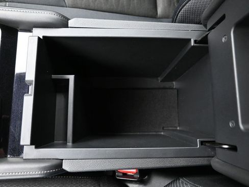 Certified 2024 Nissan Pathfinder SV image 19