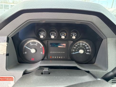 Used 2015 Ford F550 2WD Regular Cab Super Duty image 16