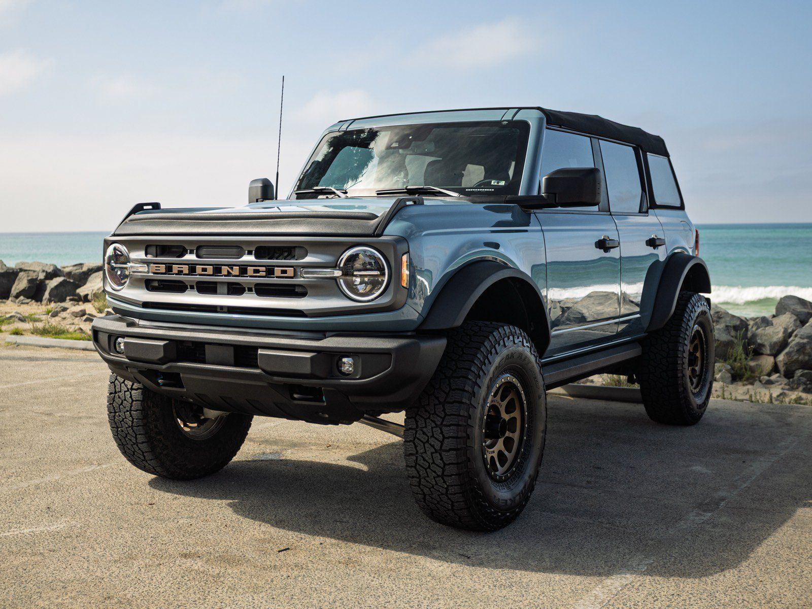 Used 2021 Ford Bronco Big Bend w/ Sasquatch Package AWD/4WD image 1