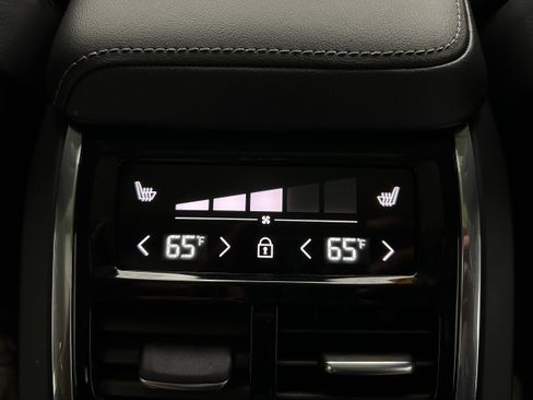 Used 2021 Volvo XC60 T5 Inscription w/ Advanced Package AWD/4WD image 29