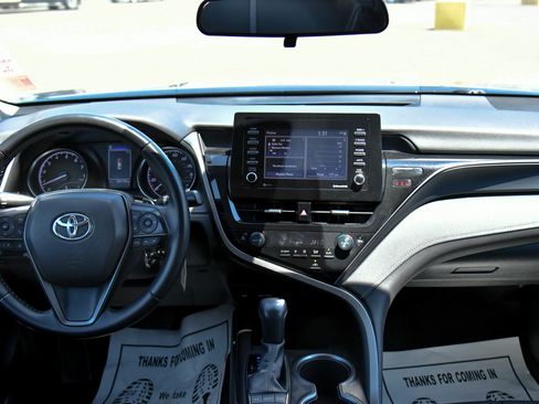Used 2022 Toyota Camry SE FWD image 34