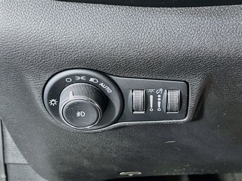 Used 2022 Jeep Compass Limited AWD/4WD image 10