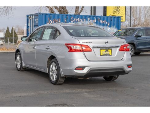 Used 2019 Nissan Sentra SV image 5