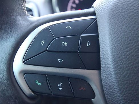 Used 2020 Jeep Grand Cherokee Overland image 22