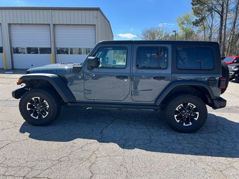 Used 2025 Jeep Wrangler Rubicon image 8