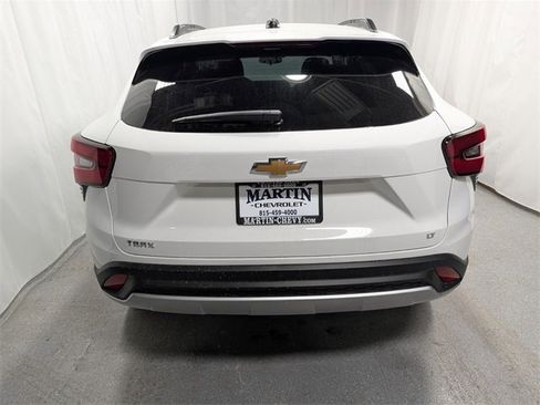New 2026 Chevrolet Trax LT w/ Driver Confidence Package image 4