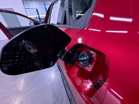 Used 2025 Kia K4 LXS image 37