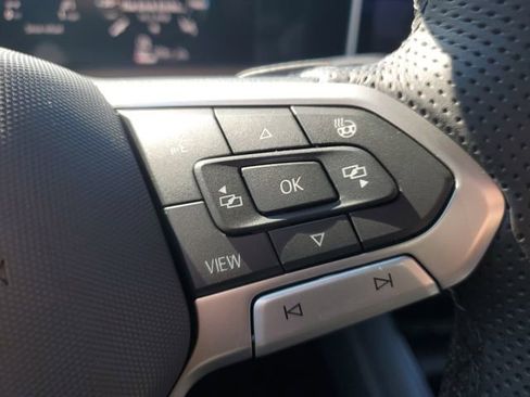 New 2026 Volkswagen Tiguan SEL R-Line image 28