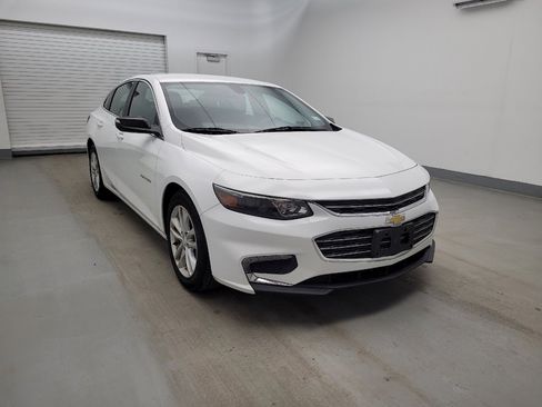 Used 2016 Chevrolet Malibu LT image 13