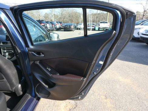 Used 2017 MAZDA MAZDA3 Touring image 25