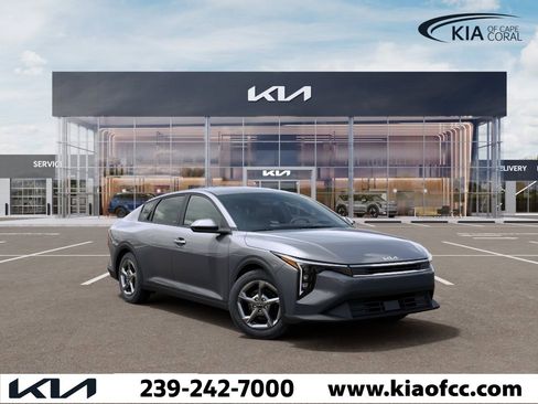 New 2026 Kia K4 LXS image 8