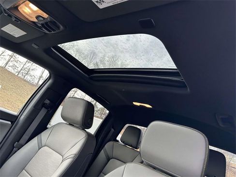 Used 2026 Chevrolet Colorado ZR2 w/ Technology Package image 21