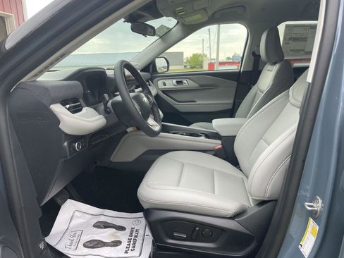 New 2026 Ford Explorer Active w/ Active Comfort Package AWD/4WD image 12