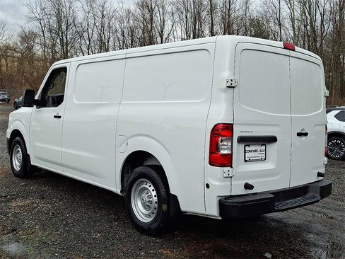 Used 2021 Nissan NV 1500 S image 5