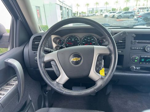 Used 2010 Chevrolet Silverado 1500 LT w/ Power Pack Plus image 9