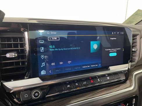 Used 2022 Chevrolet Silverado 1500 RST AWD/4WD image 7