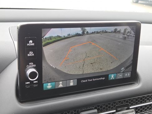 Used 2024 Honda HR-V EX-L image 9