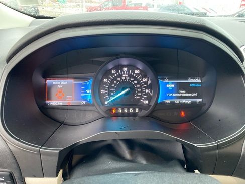 Used 2024 Ford Edge Titanium image 18
