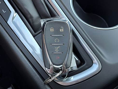 Used 2023 Chevrolet Equinox LT AWD/4WD image 12