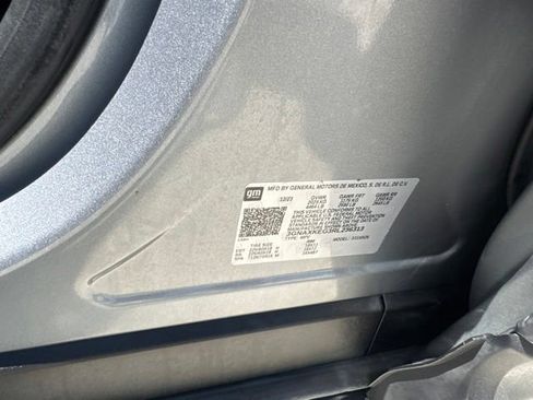 Used 2024 Chevrolet Equinox LT FWD image 12
