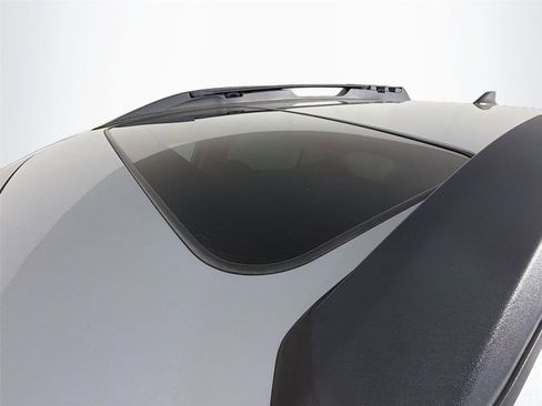 Used 2017 Subaru Outback 2.5i Premium image 14