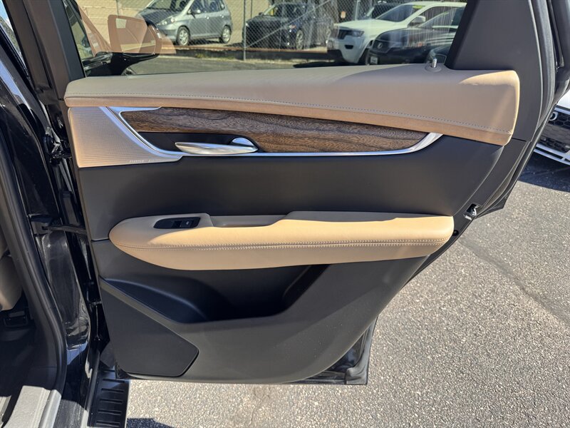Used 2021 Cadillac XT5 Sportv w/ Platinum Package AWD/4WD image 31