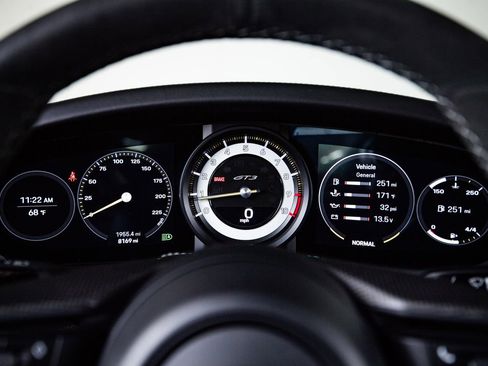 Certified 2022 Porsche 911 GT3 RWD image 14