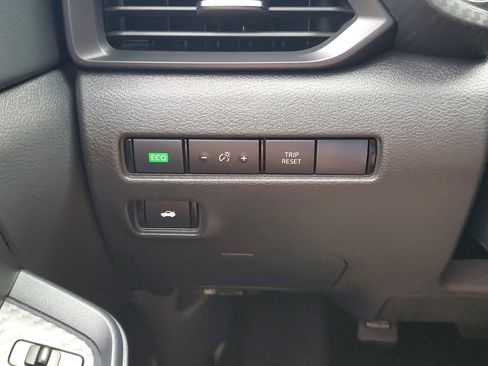 Used 2024 Nissan Sentra S image 18