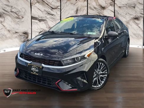 Used 2023 Kia Forte GT-Line FWD image 3