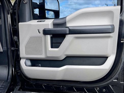 Used 2020 Ford F350 XL w/ STX Appearance Package image 29