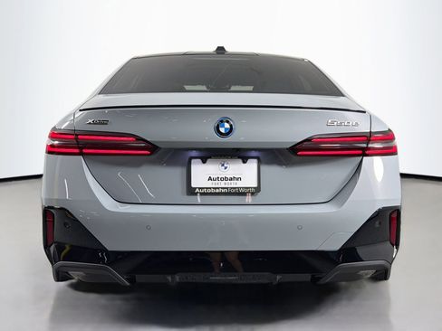 New 2026 BMW 550e xDrive image 6