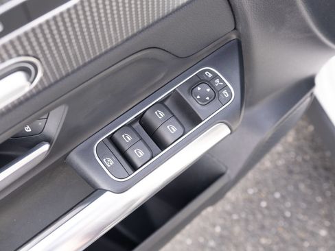 Used 2021 Mercedes-Benz GLA 250 4MATIC image 15