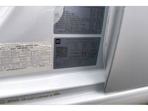 Used 2024 GMC Sierra 1500 SLE image 17