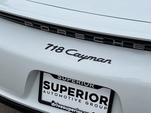 Used 2024 Porsche 718 Cayman RWD image 6