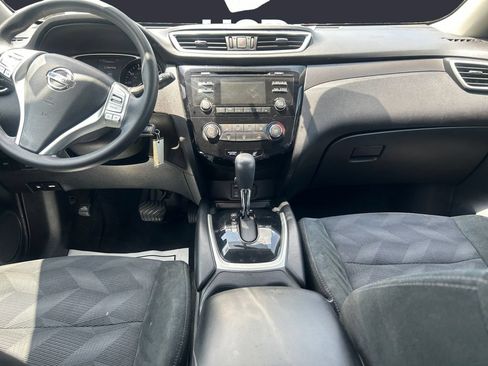Used 2016 Nissan Rogue S AWD/4WD image 11