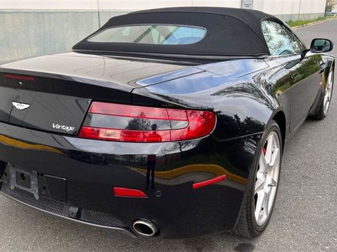 Used 2008 Aston Martin V8 Vantage Roadster RWD image 12
