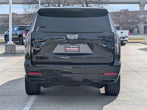 Used 2026 Cadillac Escalade Platinum Sport w/ LPO, ONYX Package image 5