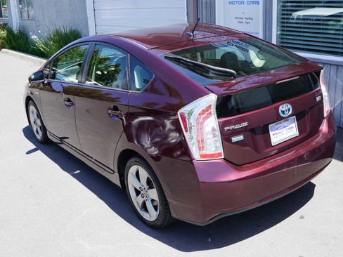 Used 2013 Toyota Prius Persona Series FWD image 17
