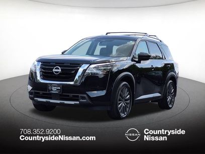 Used 2024 Nissan Pathfinder SL w/ SL Premium Package