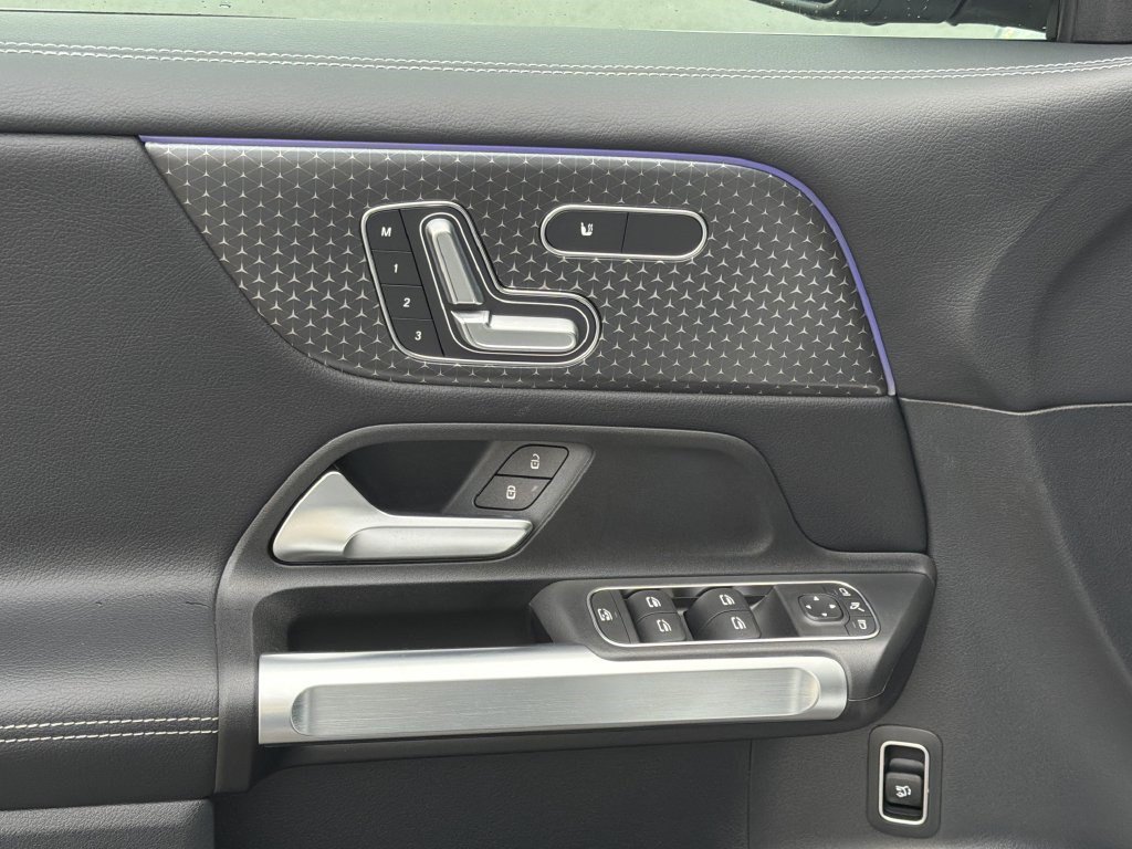 Certified 2026 Mercedes-Benz GLB 250 4MATIC image 29