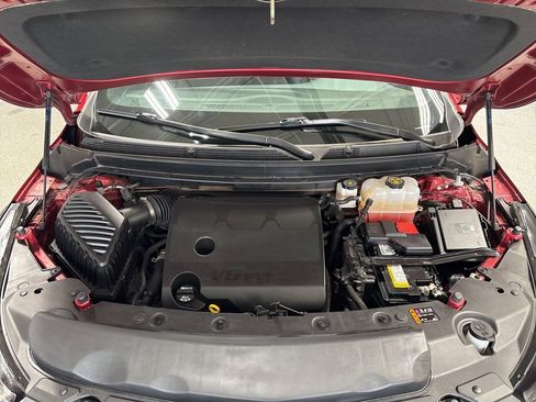 Used 2024 Buick Enclave Essence w/ Technology Package image 41