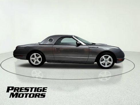 Used 2003 Ford Thunderbird RWD image 9