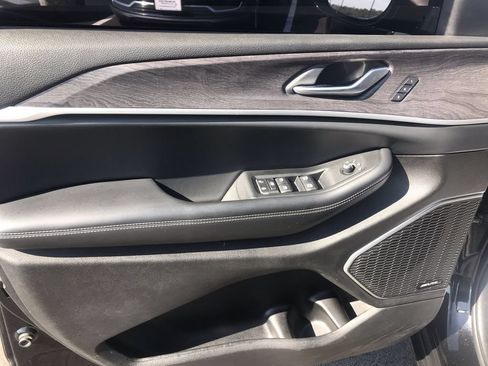 Used 2021 Jeep Grand Cherokee L Limited AWD/4WD image 13